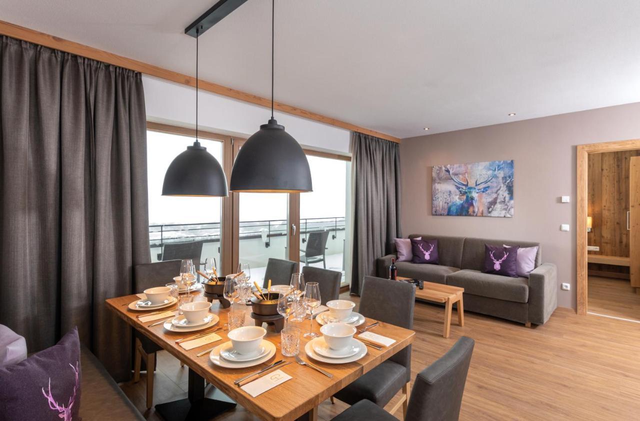 Three-Bedroom Apartment Balcony,750540041:JPEG